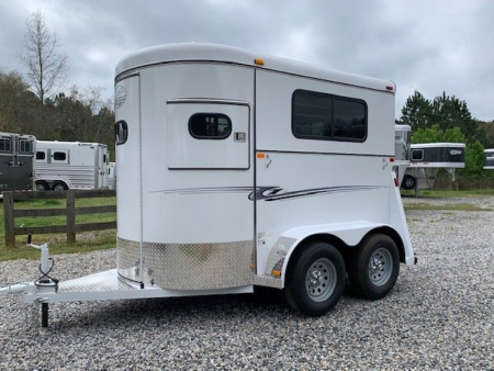 New 2025 BEE 2 Horse Straight Load BP Horse Trailer