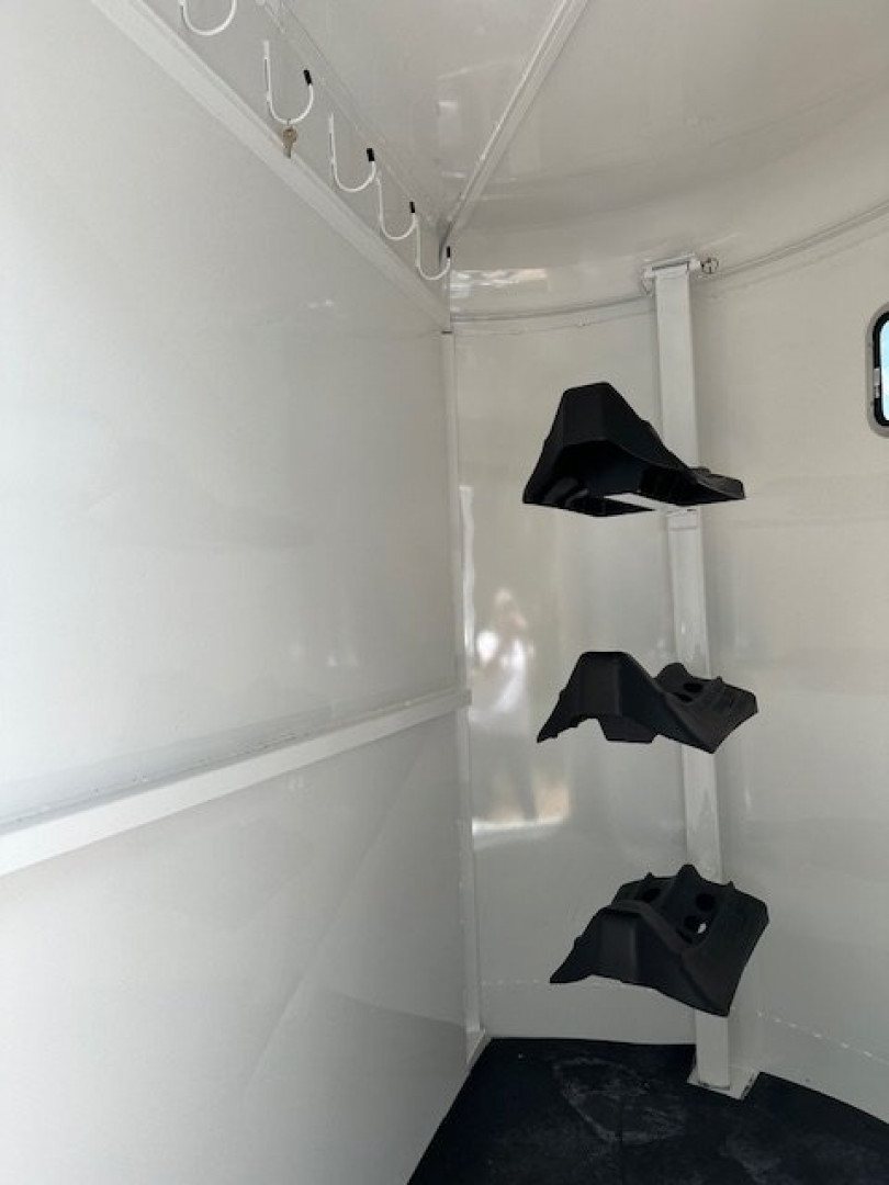 New 2025 DELTA TRAILERS 3 Horse Slant Load BP Horse Trailer