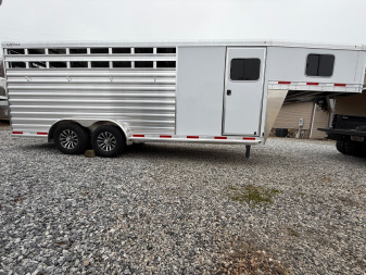New 2026 Exiss Trailers Express CXF 4 Horse Slant Load GN Horse Trailer