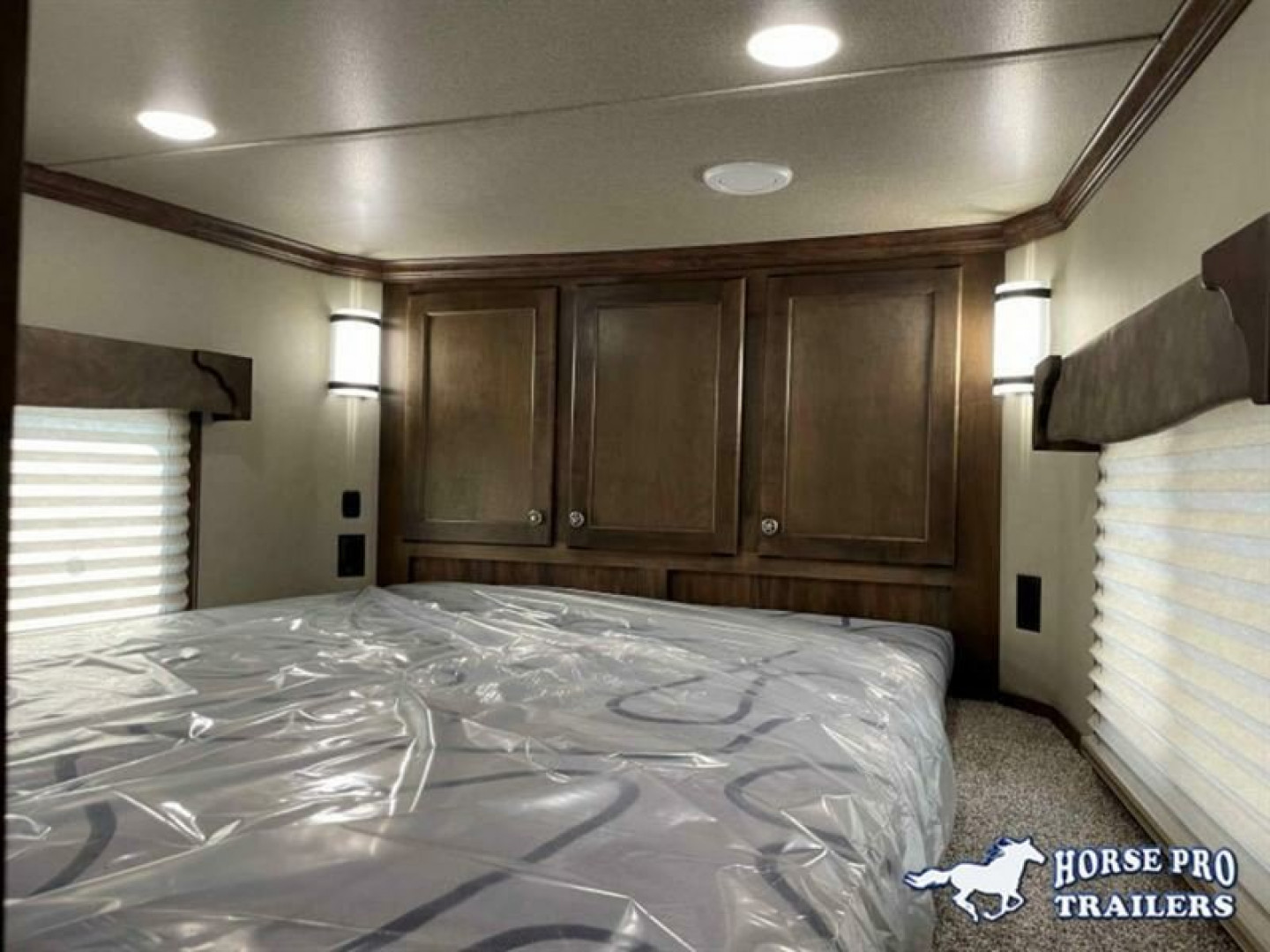 New 2023 Merhow Trailers 3 Horse 14' Living Quarters Slideout Horse Trailer