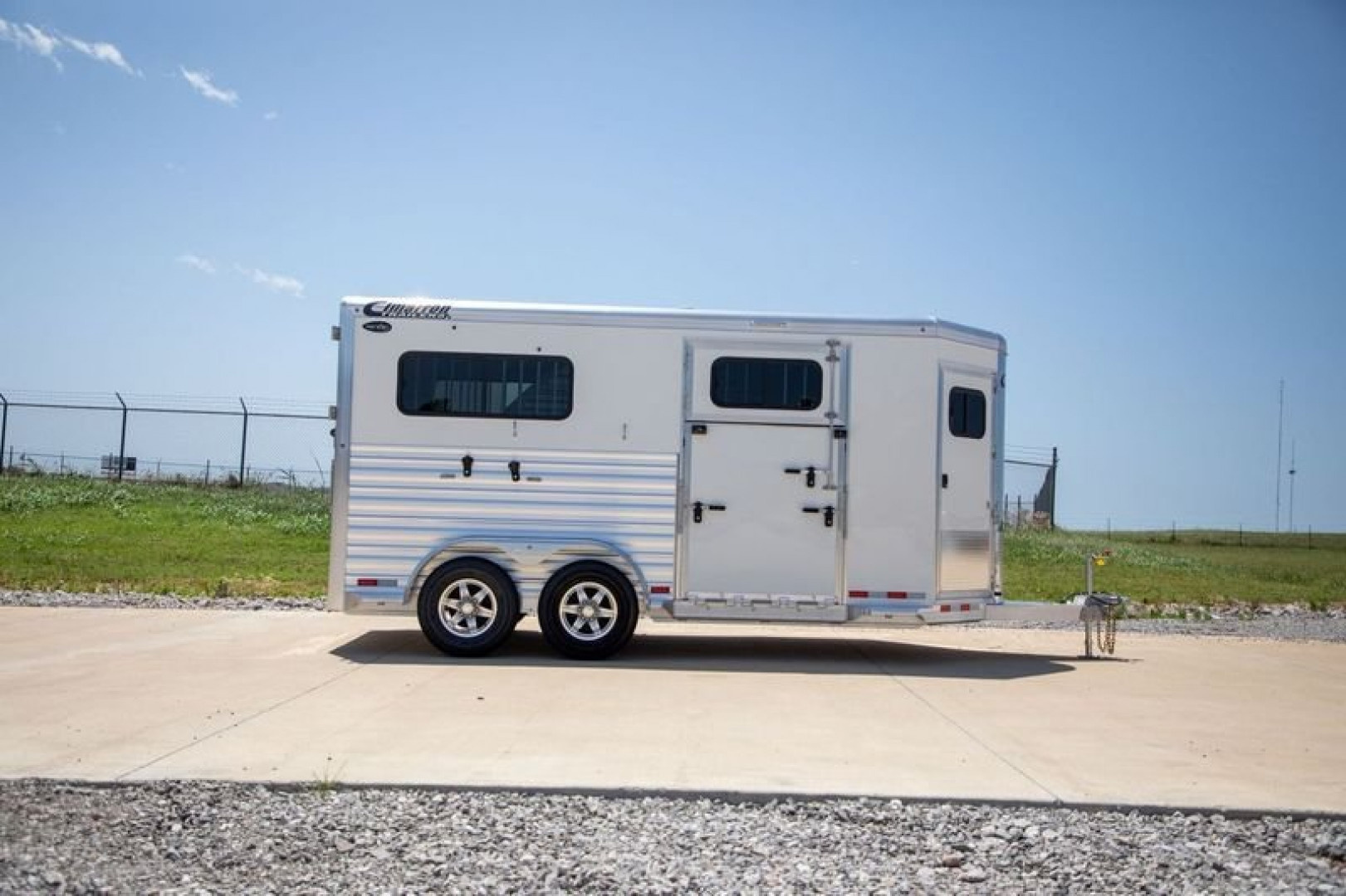New 2027 Cimarron Trailers Norstar 2 Horse Side Ramp Horse Trailer