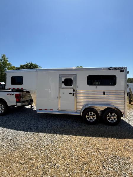 Consignment 2025 Cimarron Trailers Norstar 2 Horse Straightload Gooseneck w/WERM Horse Trailer