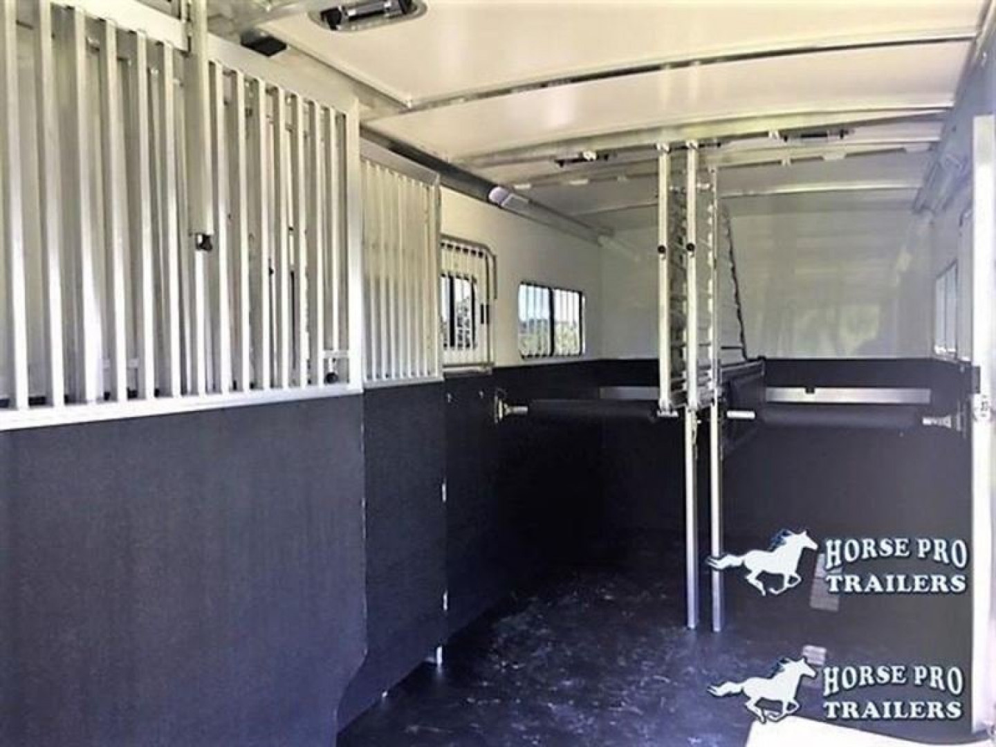 New 2027 Cimarron Trailers Norstar 6 Horse Head-To-Head Horse Trailer