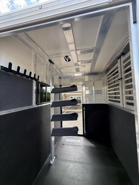 New 2027 Cimarron Trailers Norstar 6 Horse Head-To-Head +2 Horse Trailer