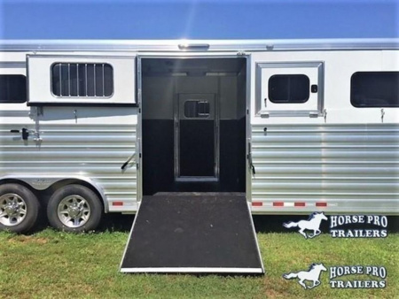 New 2027 Cimarron Trailers Norstar 6 Horse Head-To-Head Horse Trailer