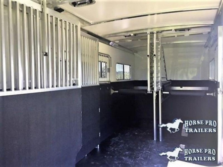 New 2027 Cimarron Trailers Norstar 6 Horse Head-To-Head Horse Trailer