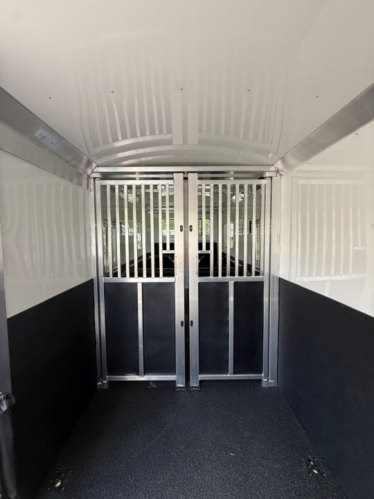 New 2027 4-Star Trailers 2+1 Gooseneck Horse Trailer