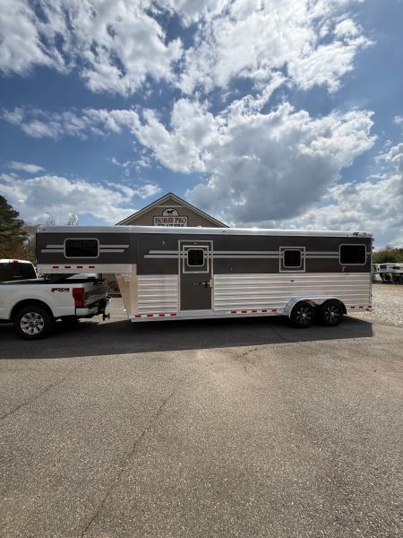 New 2027 4-Star Trailers 2+1 Gooseneck Horse Trailer