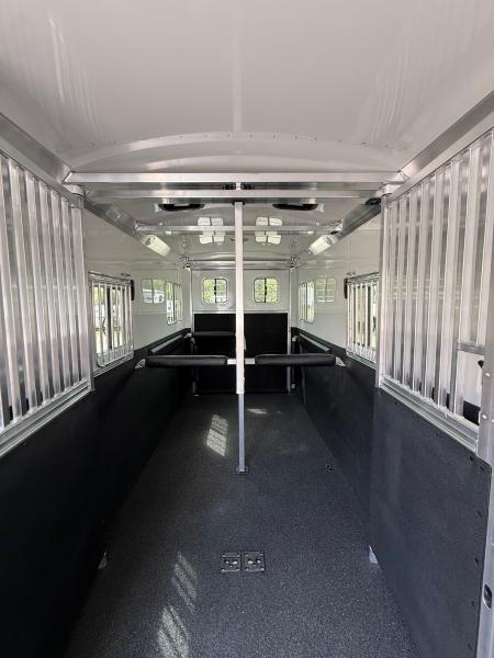 New 2027 4-Star Trailers 2+1 Gooseneck Horse Trailer