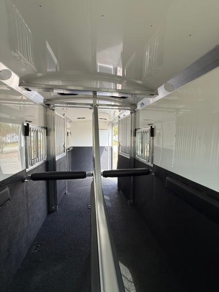 New 2027 4-Star Trailers 2+1 Gooseneck Horse Trailer