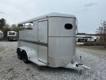 New 2026 Bee 2 Horse Slant Load w/Drops BP Horse Trailer