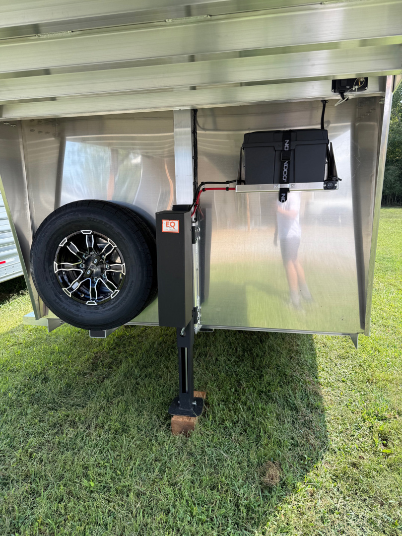 New 2026 4-Star Trailers 2 Horse Straight load Gooseneck Horse Trailer