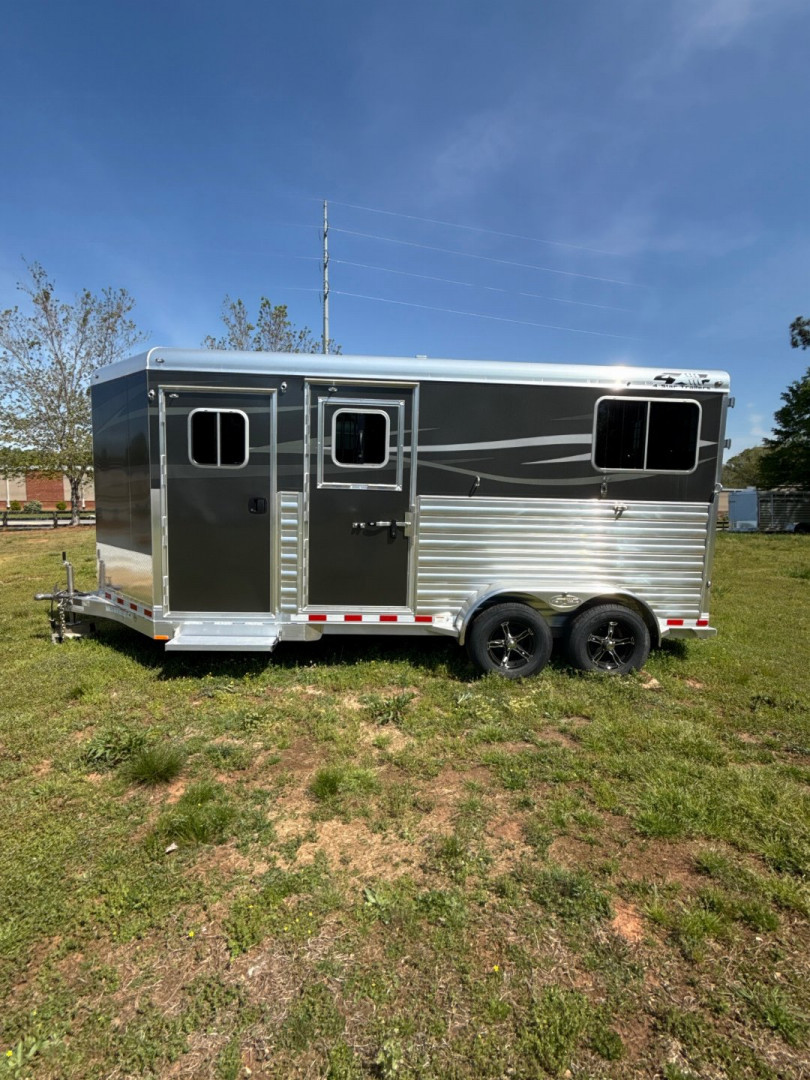 New 2025 4-STAR TRAILERS 2 Horse Straight Load Side Ramp Bumper Pull Horse Trailer