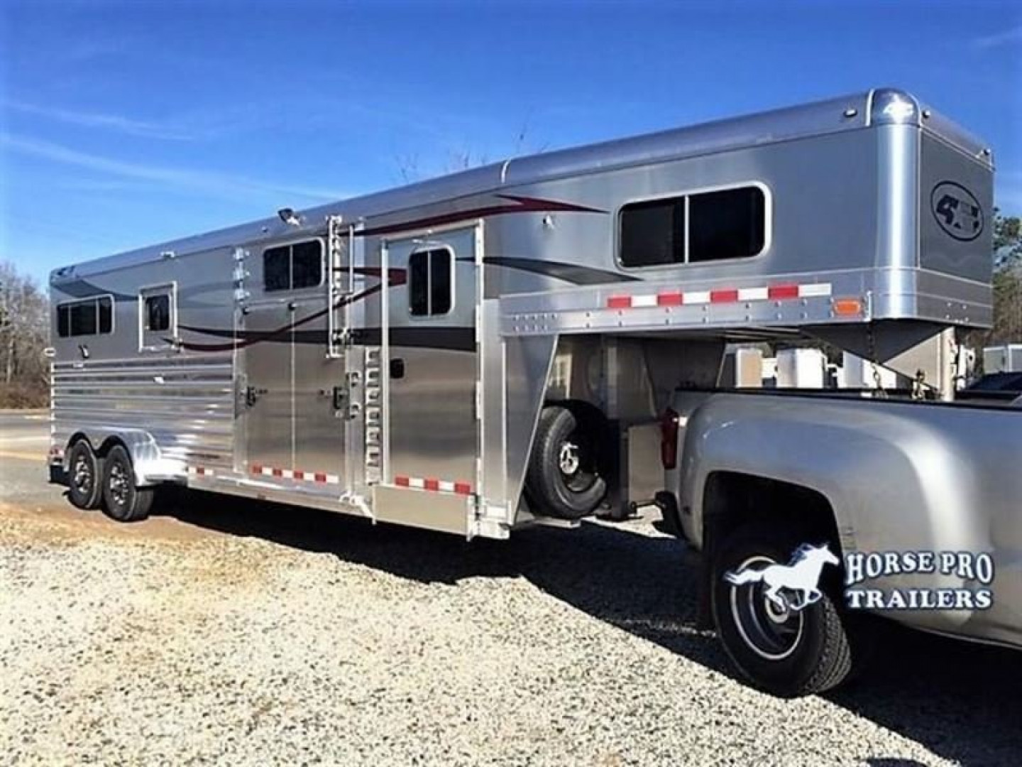 New 2025 4-Star Trailers 2+1 Gooseneck Straight Load Horse Trailer for ...