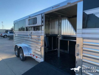 New 2026 4-STAR TRAILERS 2+2 Gooseneck Horse Trailer