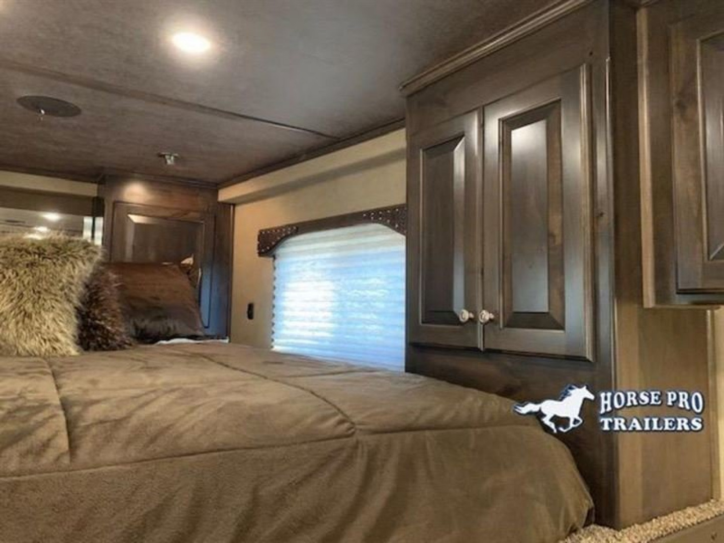 New 2025 4-Star Trailers 3 - Horse 13' Living Quarters Horse Trailer
