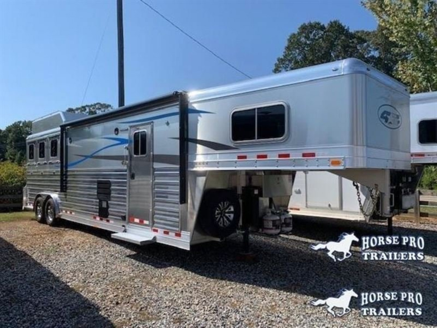 New 2025 4-Star Trailers 3 - Horse 13' Living Quarters Horse Trailer