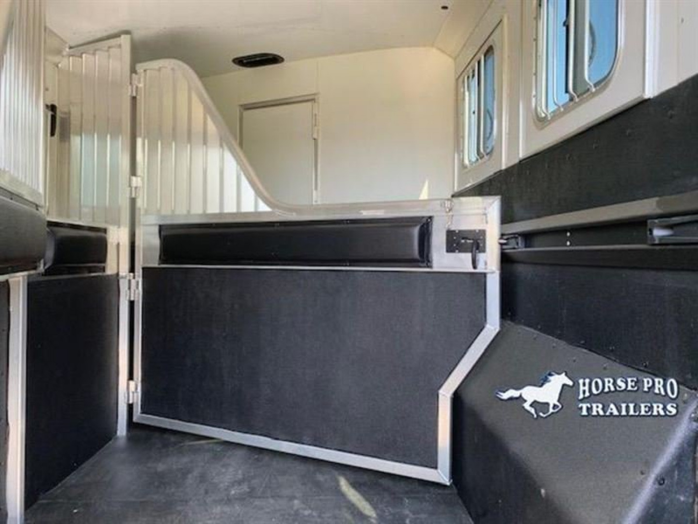 New 2025 4-Star Trailers 3 - Horse 13' Living Quarters Horse Trailer