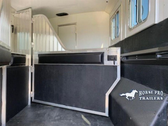 New 2025 4-Star Trailers 3 - Horse 13' Living Quarters Horse Trailer