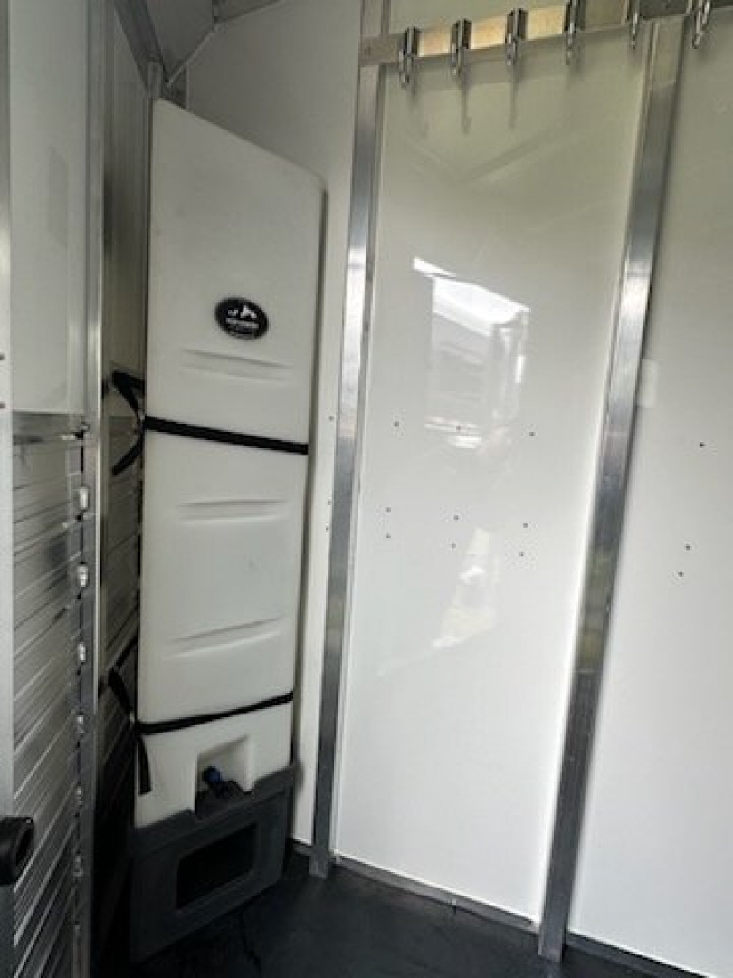 New 2025 4-STAR TRAILERS 3 Horse Slant Gooseneck Horse Trailer