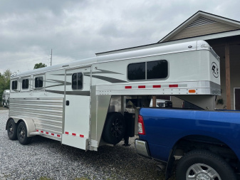 New 2025 4-STAR TRAILERS 3 Horse Slant Gooseneck Horse Trailer