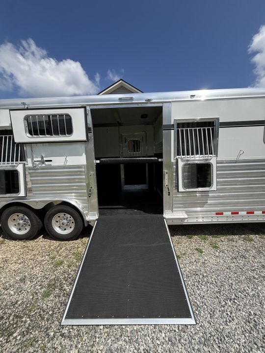 2027 Horse Livestock Trailer photo 9