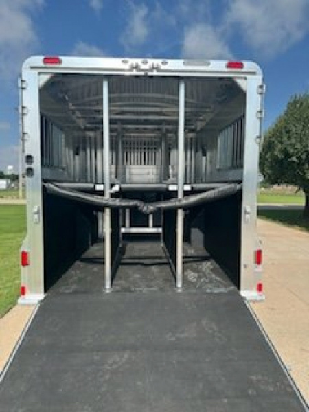 New 2027 4-Star Trailers 6 Horse Head to Head Horse Trailer