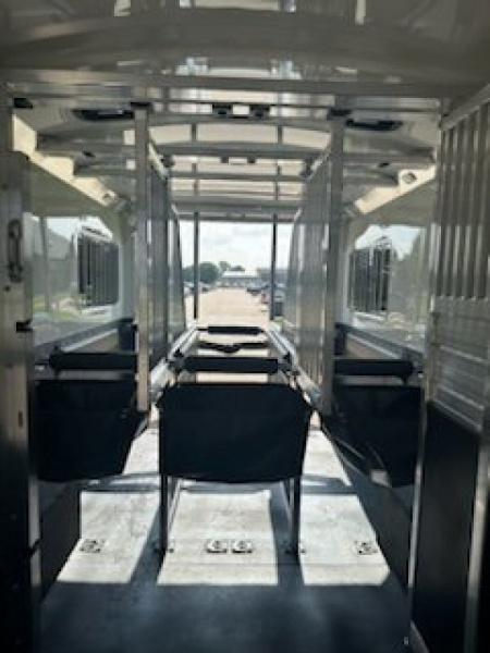 New 2027 4-Star Trailers 6 Horse Head to Head Horse Trailer