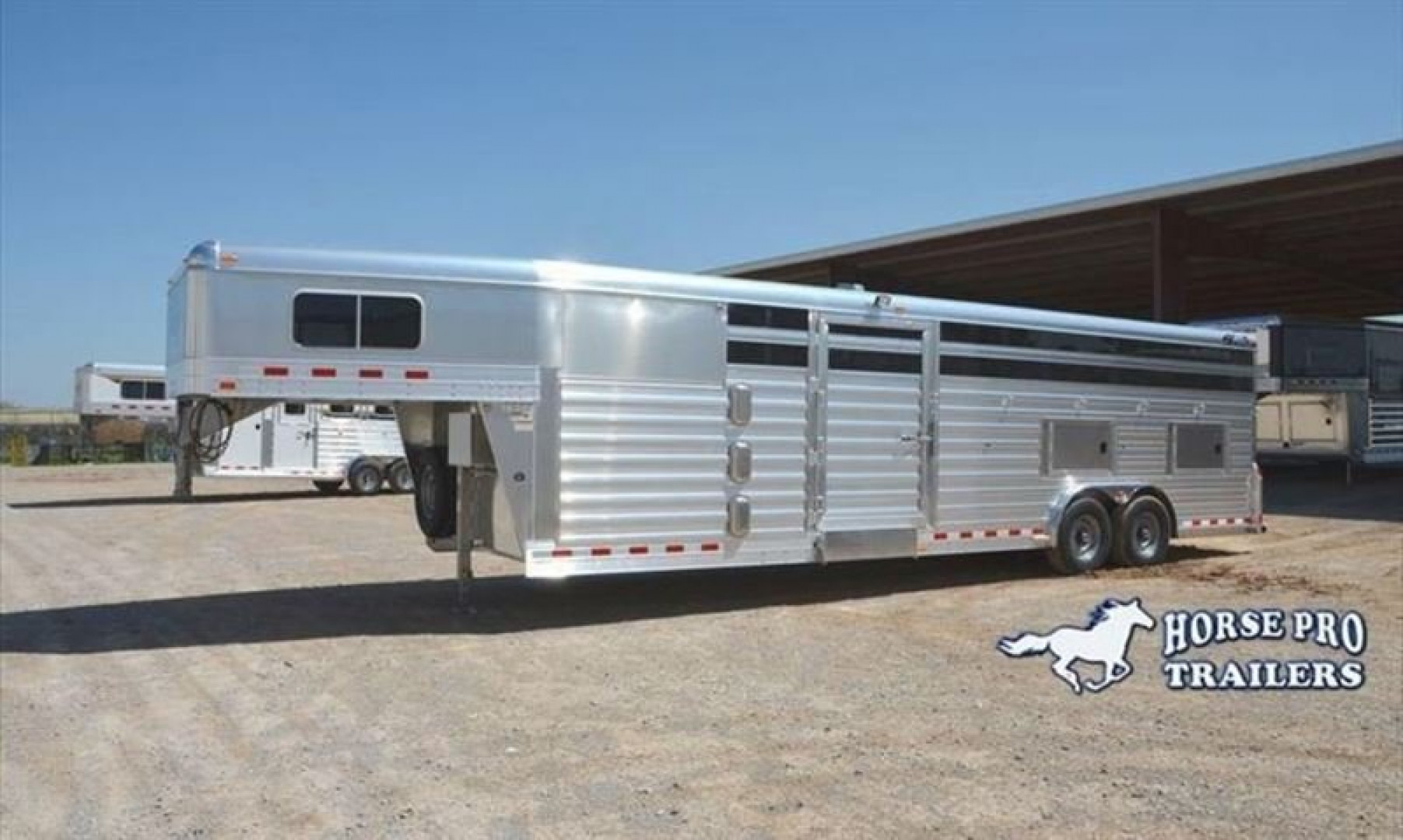 New 2025 4-Star Trailers Livestock Gooseneck Stock / Stock Combo Trailer