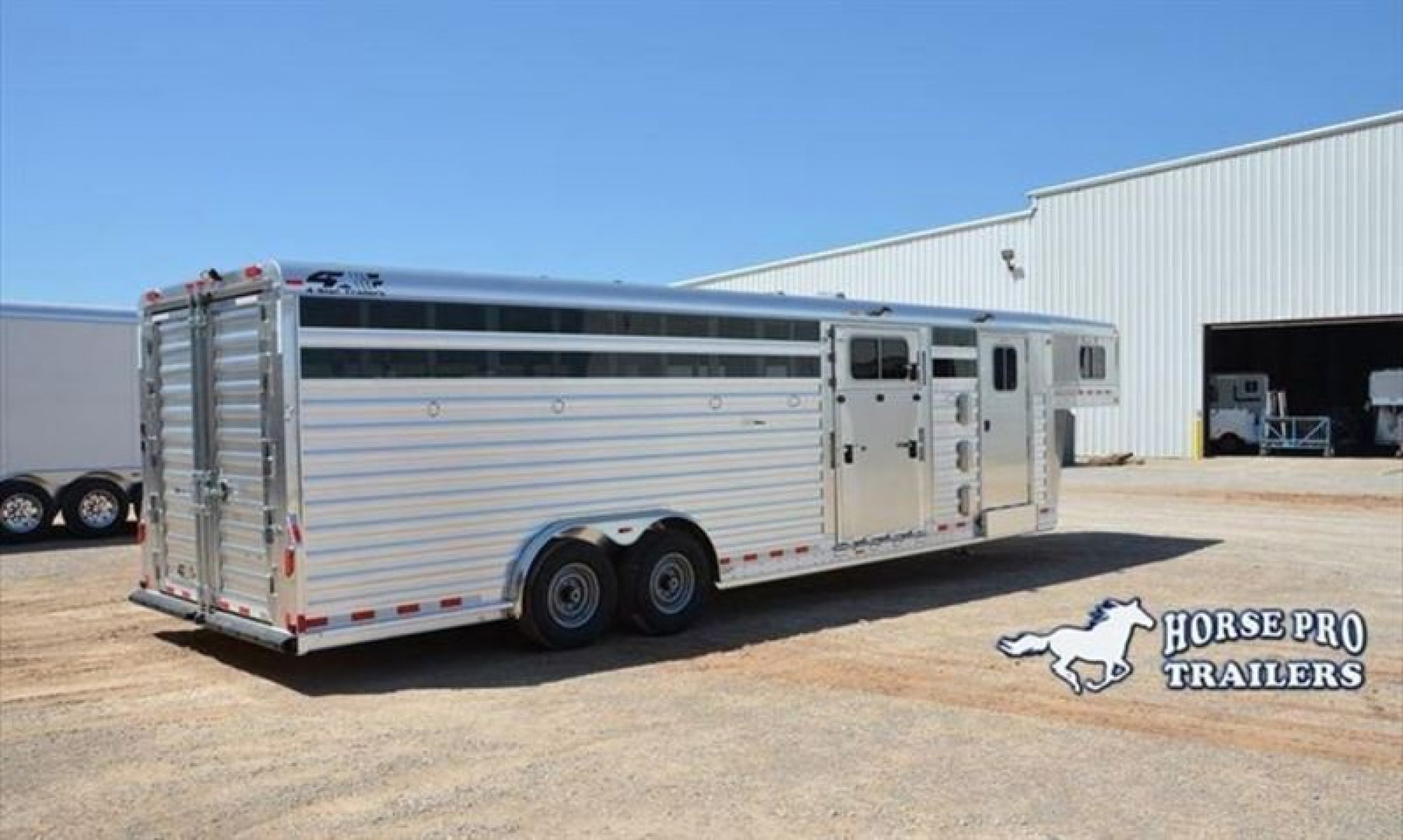 New 2025 4-Star Trailers Livestock Gooseneck Stock / Stock Combo Trailer