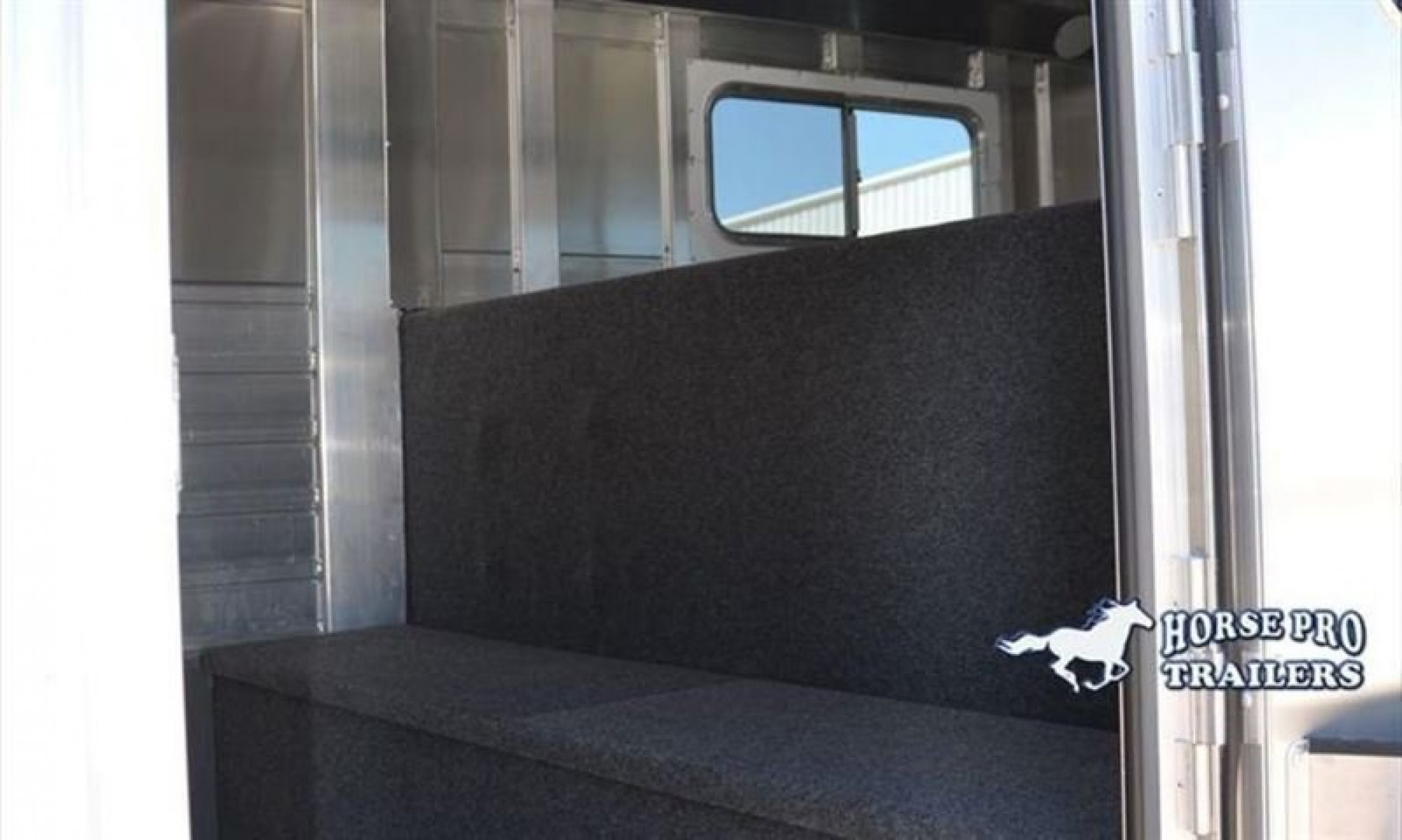 New 2025 4-Star Trailers Livestock Gooseneck Stock / Stock Combo Trailer