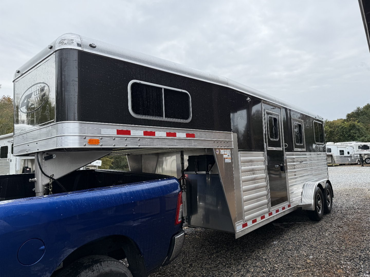 New 2026 4-Star Trailers Straight Load 2 Horse Side Ramp Gooseneck 6'10" width Horse Trailer