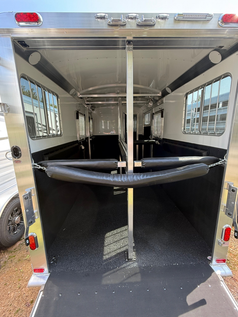 New 2026 4-Star Trailers Straight Load 2 Horse Side Ramp Gooseneck 6'10" width Horse Trailer