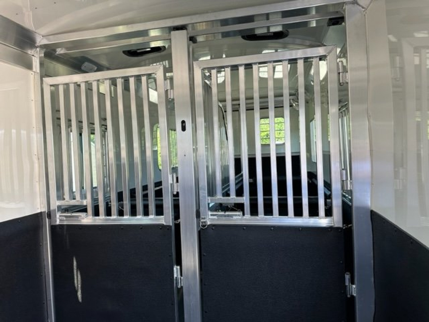 New 2025 4-Star Trailers 4 - Horse Head to Head 8' Tall Gooseneck Horse Trailer