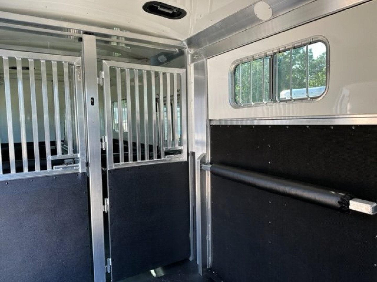 New 2025 4-Star Trailers 4 - Horse Head to Head 8' Tall Gooseneck Horse Trailer