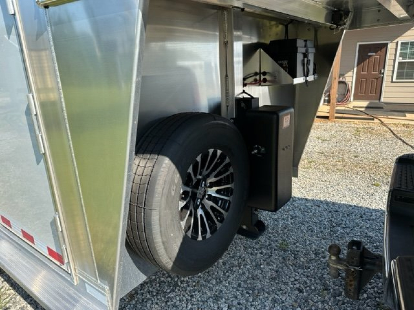 New 2025 4-Star Trailers 4 - Horse Head to Head 8' Tall Gooseneck Horse Trailer