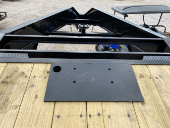 New 2025 East Texas Trailers - Drive Over Fender Power Tilt - 102 X 24 - Deckover Trailer