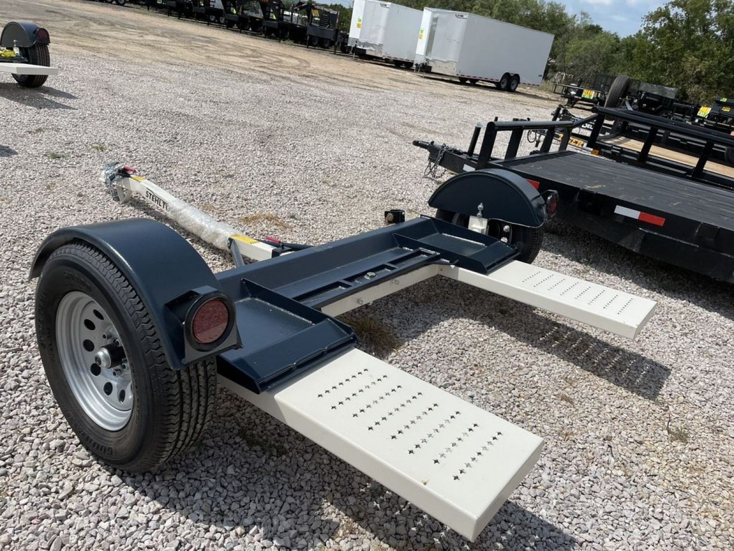 New 2025 Stehl Tow - Tow Dolly