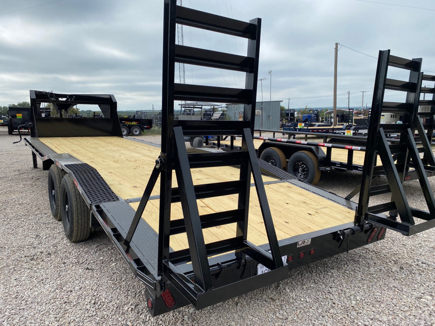 New 2025 Tiger - Gooseneck Drive Over Fender Trailer 102" x 26'