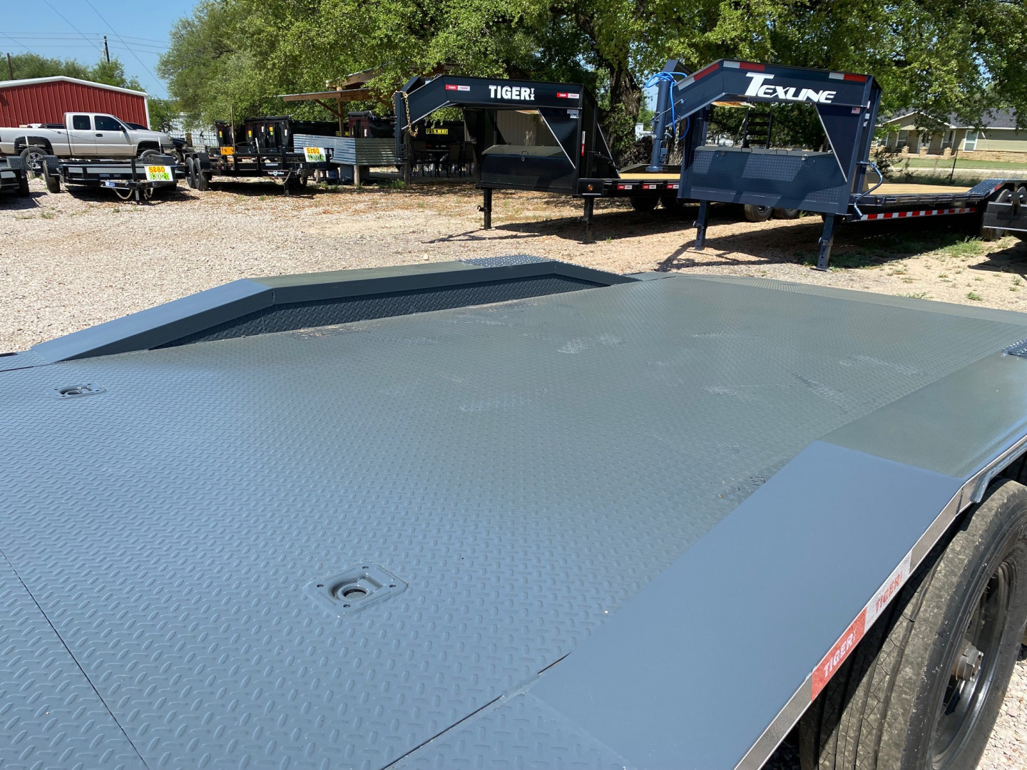 New 2025 Tiger Trailers - Gooseneck Drive Over Fender 102 x 30 Car Hauler