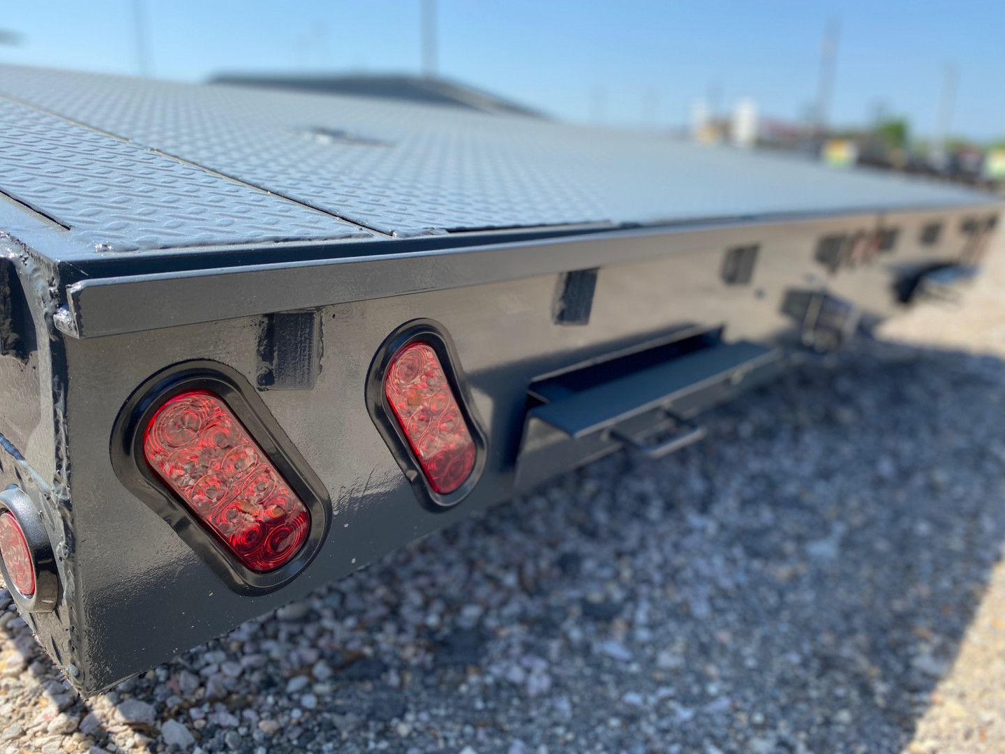 New 2025 Tiger Trailers - Gooseneck Drive Over Fender 102 x 30 Car Hauler