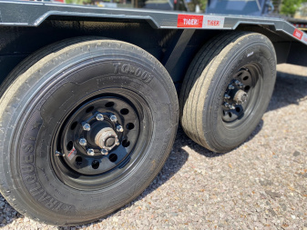 New 2025 Tiger Trailers - Gooseneck Drive Over Fender 102 x 30 Car Hauler