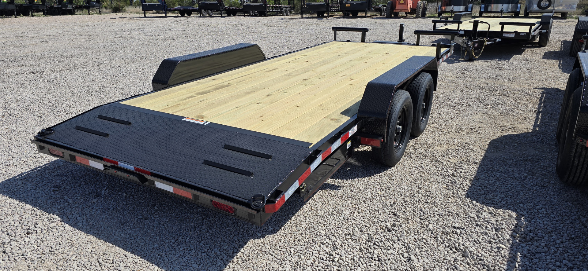 New 2025 Lacosta - Car Hauler Trailer 83" x 18'