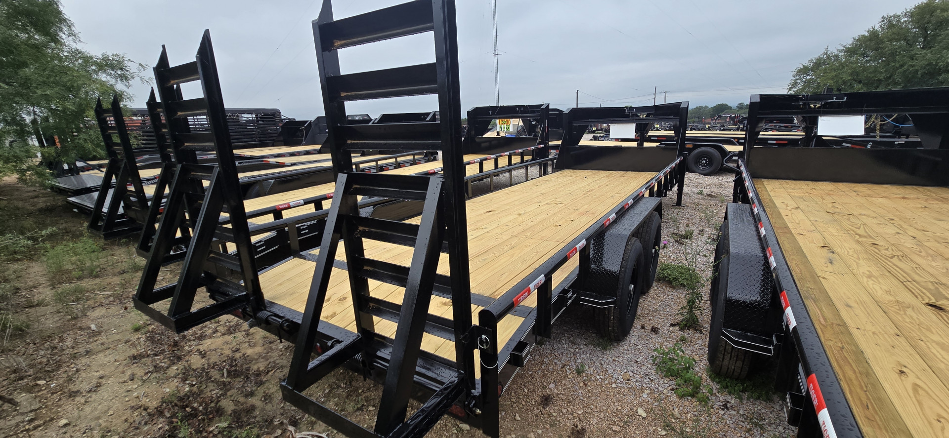 New 2025 Tiger Trailers - Gooseneck Lowboy - 83 x 22 - Pipetop - Flatbed Trailer