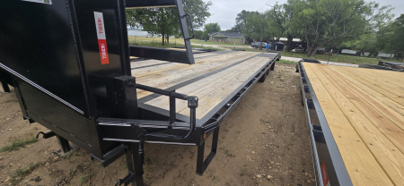 New 2025 Tiger Trailers - Gooseneck Flatbed 102 x 30 - Lowboy - Flatbed Trailer