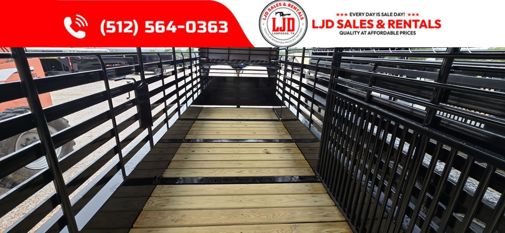 New 2025 Delco - Gooseneck Livestock Trailer- 6'8"X 20' - 14 Ply Tires