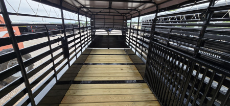 New 2025 Delco Trailers - Gooseneck Livestock - 68 X 20 Stock / Stock Combo Trailer