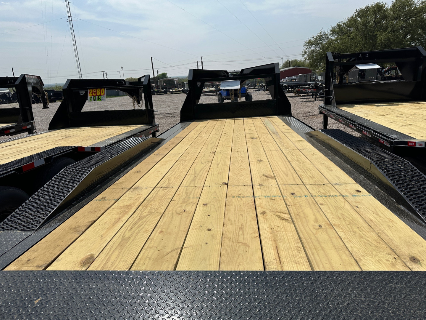 New 2025 Triple R - Lowboy Gooseneck Drive Over Fender 102" x 22'