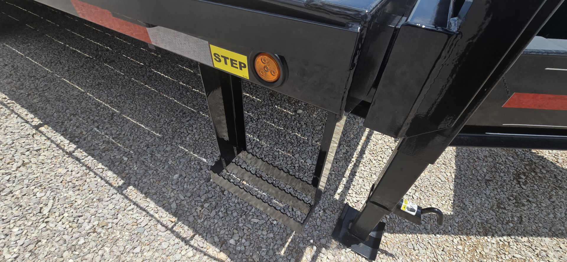 New 2026 East Texas Trailers 20+5 Deckover Flatbed Trailer