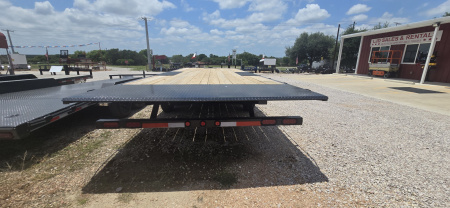 New 2026 East Texas Trailers 20+5 Deckover Flatbed Trailer